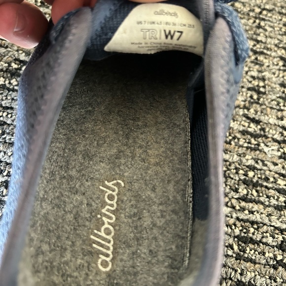 Preowned Women's Allbirds Tree Runners | Size 7 | Marine Blue (White Sole) - Picture 11 of 11